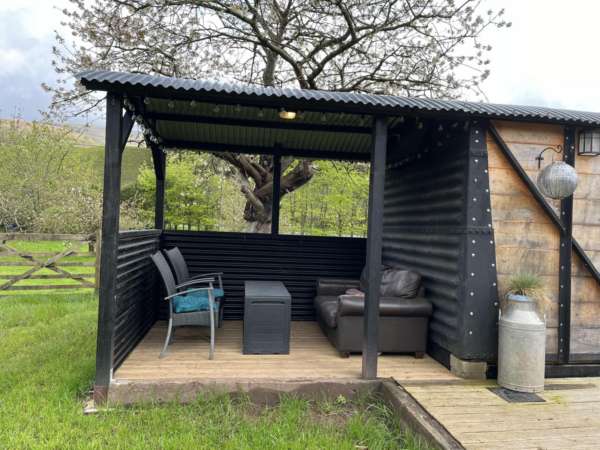 1 Bed Converted Railway Wagon Near Crickhowell Esterno foto