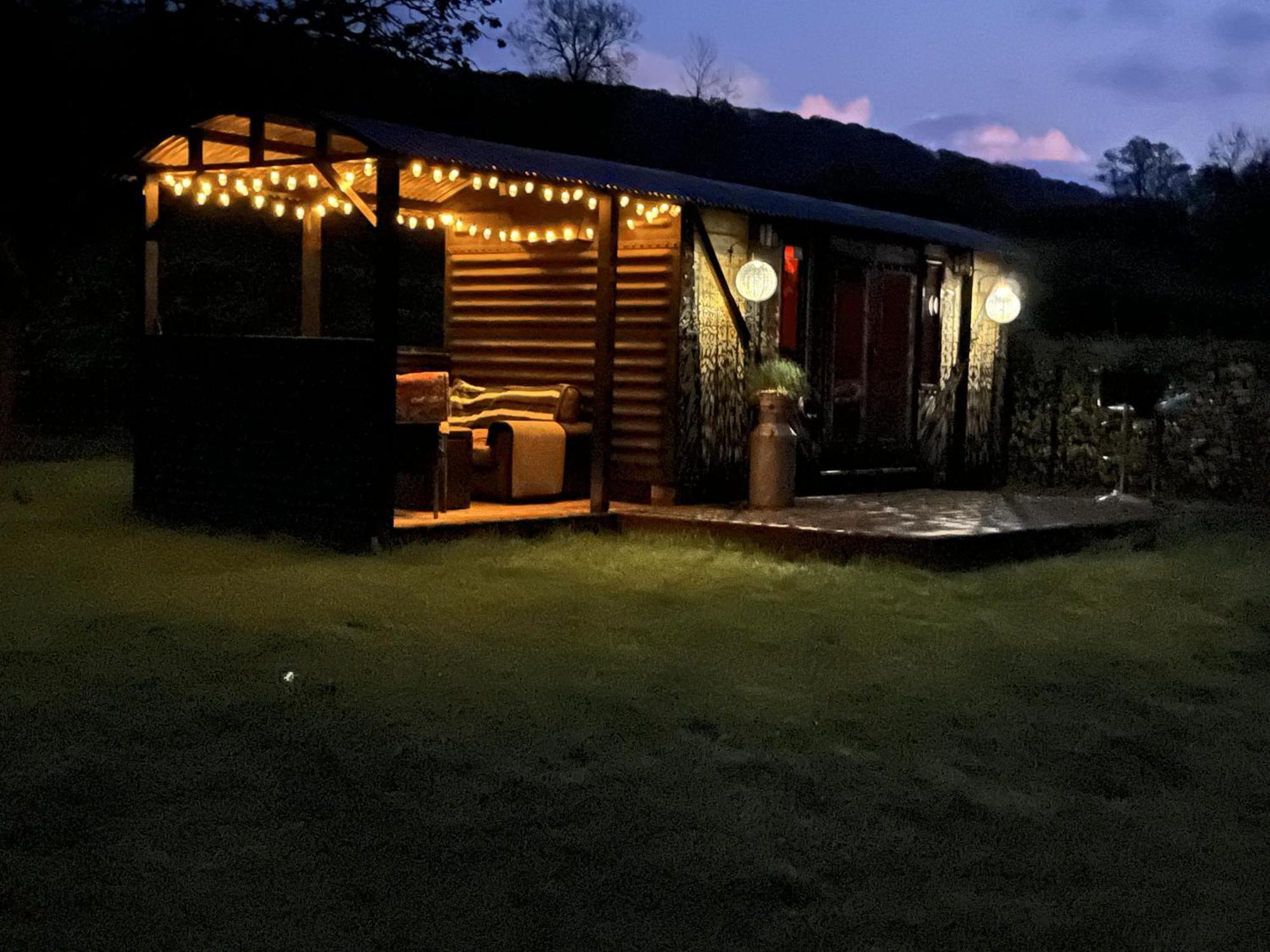 1 Bed Converted Railway Wagon Near Crickhowell Esterno foto